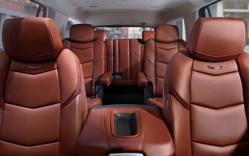 Hình ảnh chi tiết xe Cadillac Escalade cao cấp 2