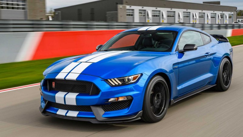 Hình ảnh chi tiết xe Ford Mustang 30