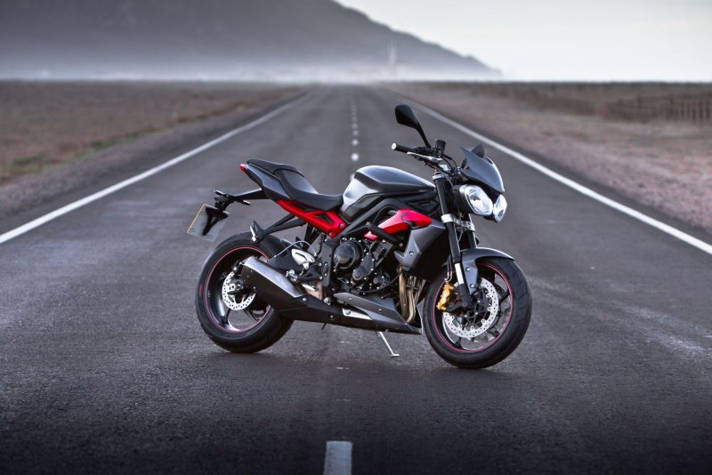 Hình ảnh chi tiết xe Triumph Street Triple 14