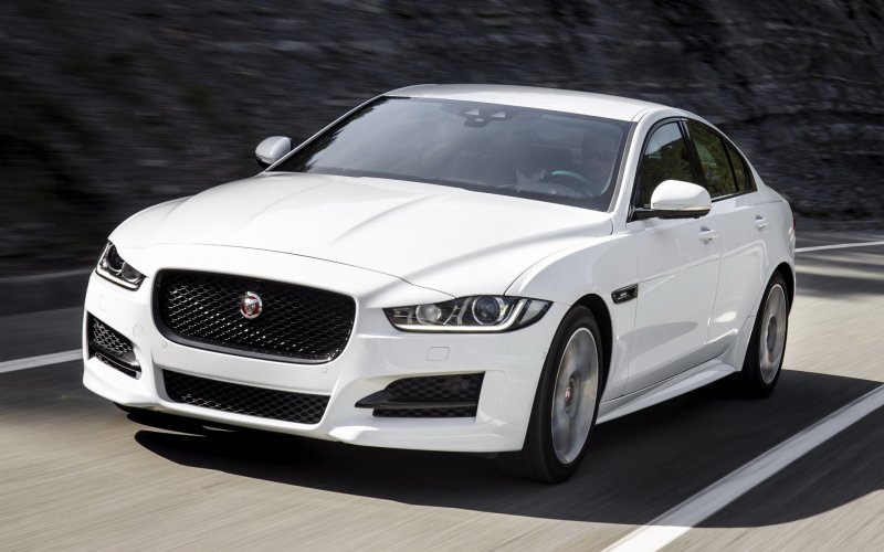 Hình ảnh của dòng xe Jaguar XE cao cấp và đa dạng 5