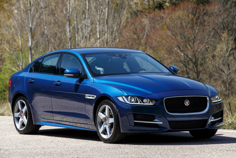 Hình ảnh của dòng xe Jaguar XE cao cấp và đa dạng 12