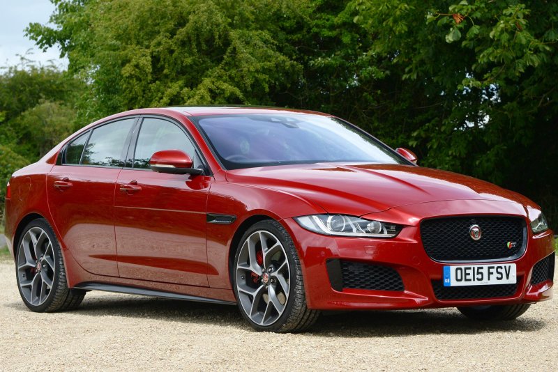 Hình ảnh của dòng xe Jaguar XE cao cấp và đa dạng 17