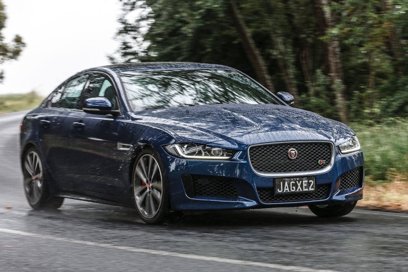 Hình ảnh của dòng xe Jaguar XE cao cấp và đa dạng 18