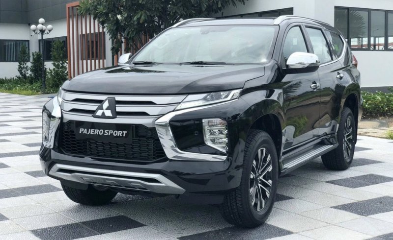 Hình ảnh đỉnh cao của xe Pajero Sport từ mọi góc nhìn 33