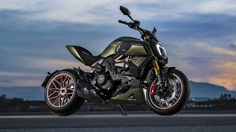 Hình ảnh Ducati Diavel cho giới trẻ 5