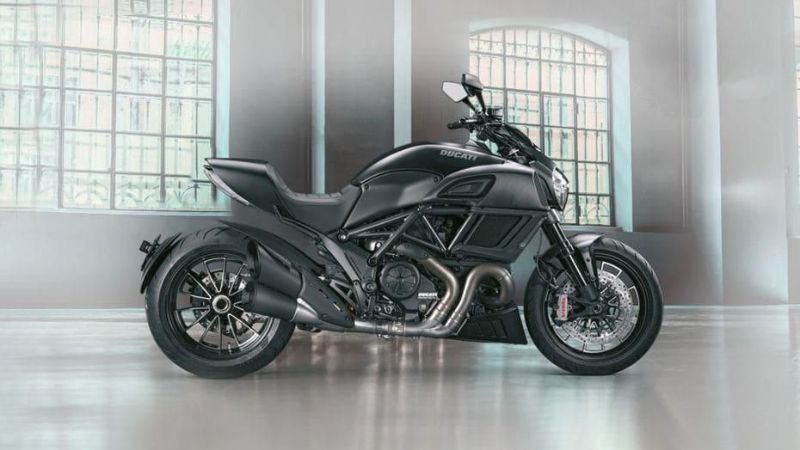 Hình ảnh Ducati Diavel cho giới trẻ 10