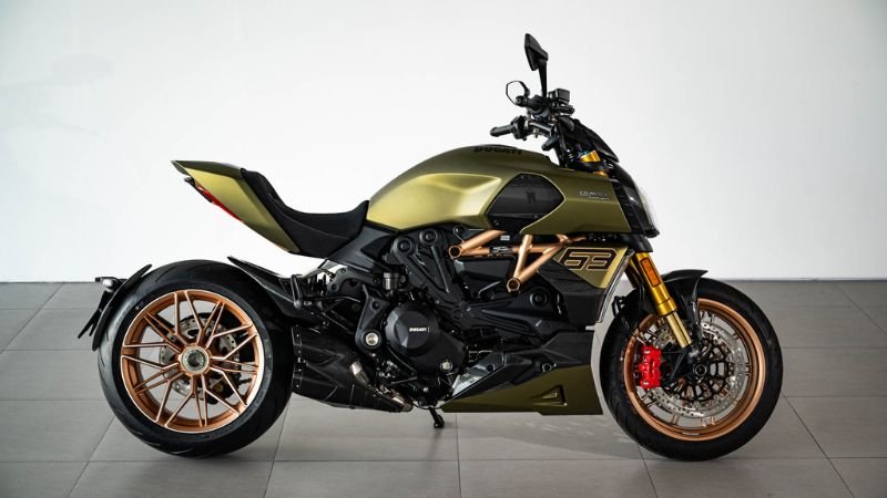 Hình ảnh Ducati Diavel cho giới trẻ 15