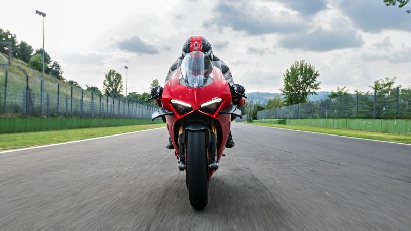 Hình ảnh Ducati Panigale V4 mới nhất 11