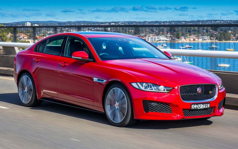 Hình ảnh hàng đầu của dòng xe Jaguar XE 26