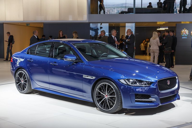 Hình ảnh hàng đầu của dòng xe Jaguar XE 29