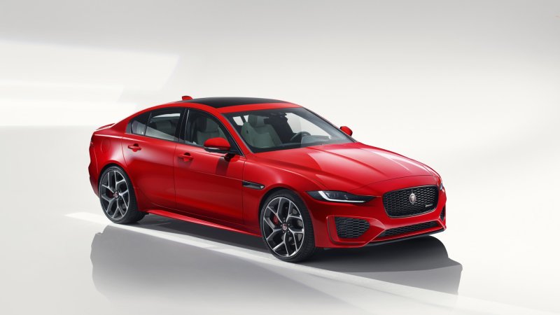 Hình ảnh hàng đầu của dòng xe Jaguar XE 31