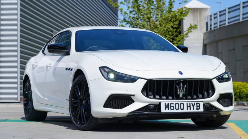 Hình ảnh Maserati Ghibli đa góc độ 4