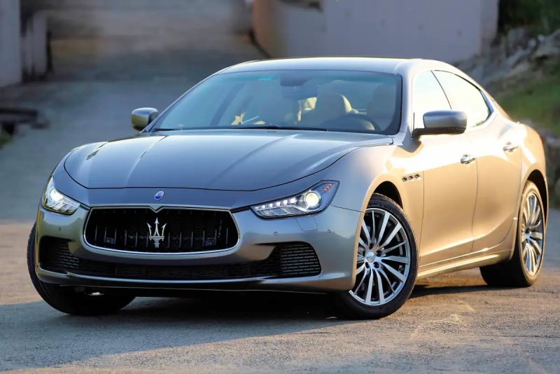 Hình ảnh Maserati Ghibli đa góc độ 7