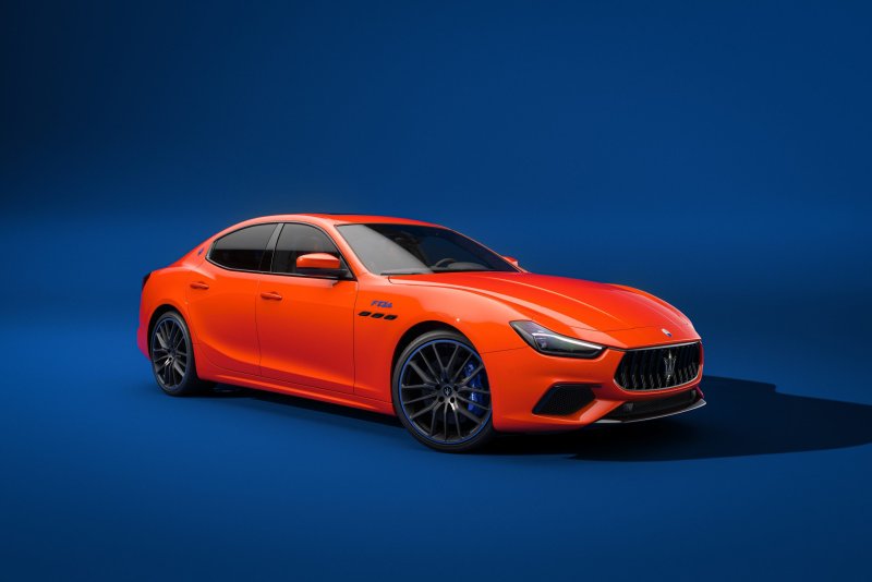 Hình ảnh Maserati Ghibli đa góc độ 10