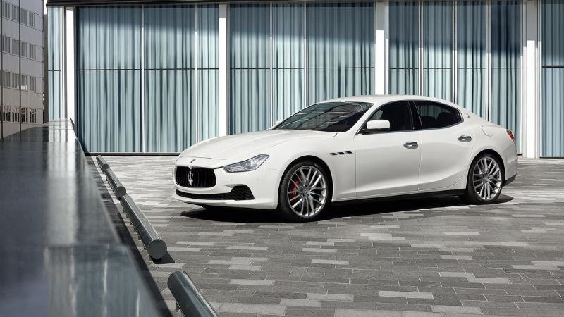 Hình ảnh Maserati Ghibli đa góc độ 11