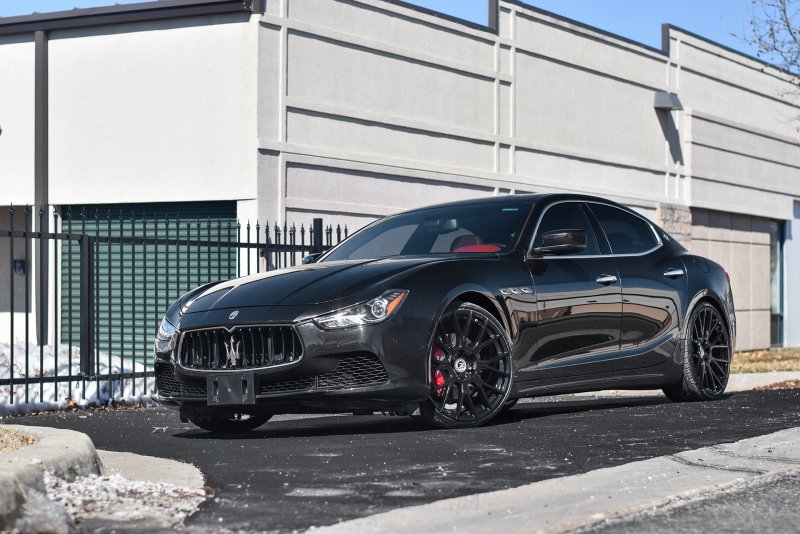 Hình ảnh Maserati Ghibli đa góc độ 19