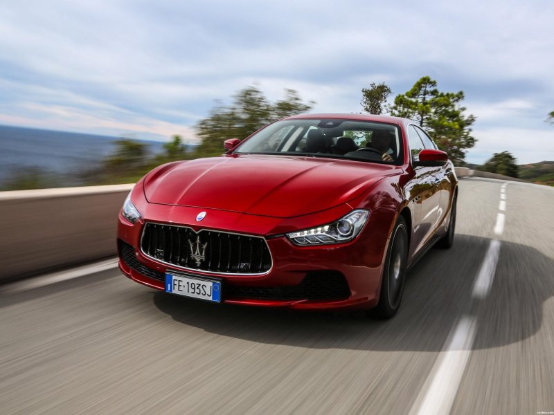 Hình ảnh Maserati Ghibli đa góc độ 24