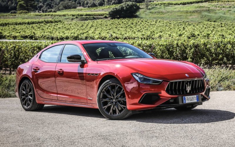 Hình ảnh Maserati Ghibli đa góc độ 27