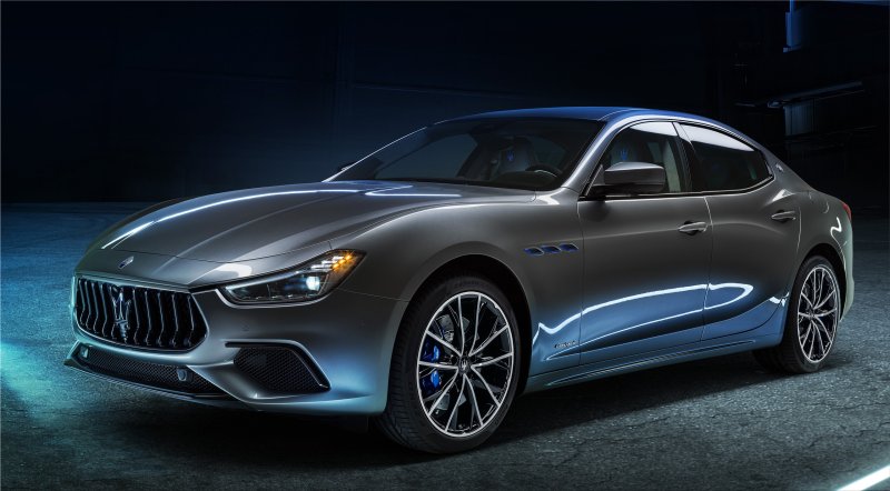 Hình ảnh Maserati Ghibli đa góc độ 31