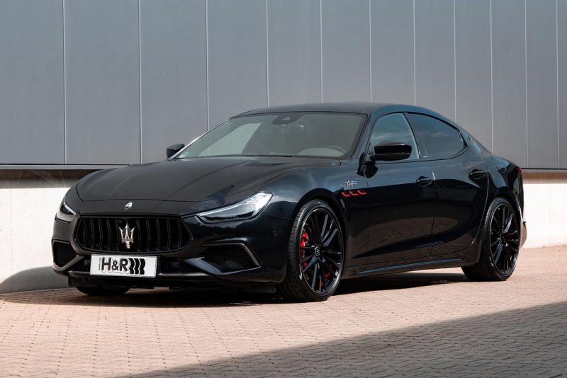 Hình ảnh Maserati Ghibli đa góc độ 34