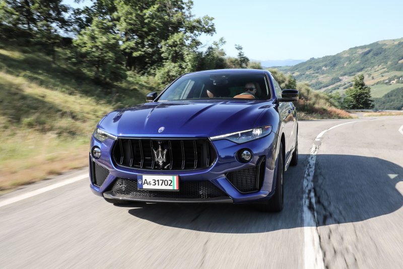 Hình ảnh Maserati Levante toàn cảnh 13