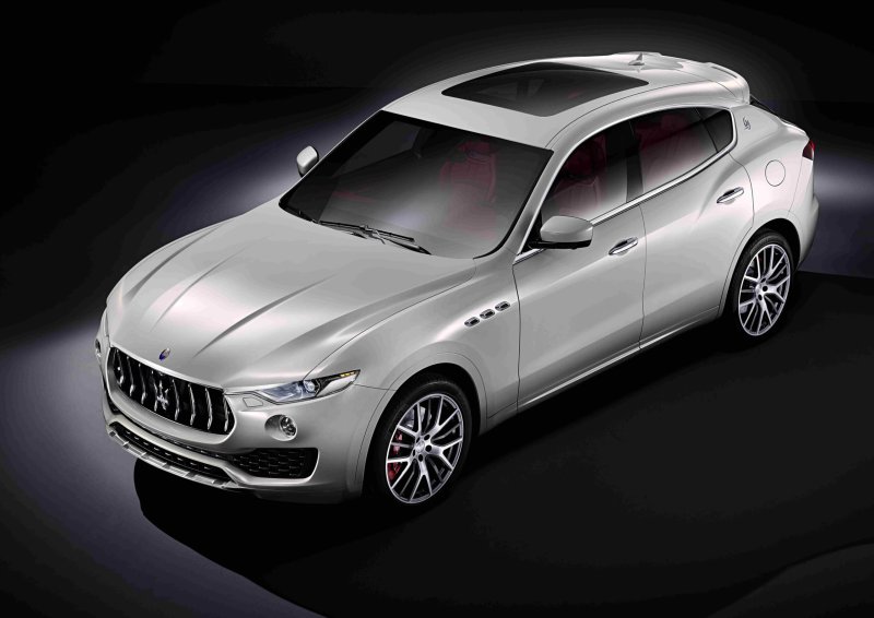 Hình ảnh Maserati Levante toàn cảnh 16