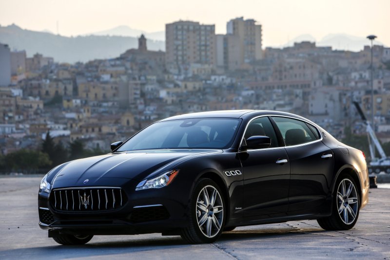 Hình ảnh Maserati Quattroporte đẹp và sắc nét 8