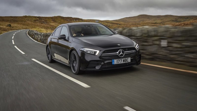 Hình ảnh Mercedes AMG A35 4Matic full HD 12