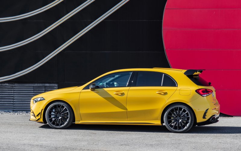 Hình ảnh Mercedes AMG A35 4Matic full HD 18