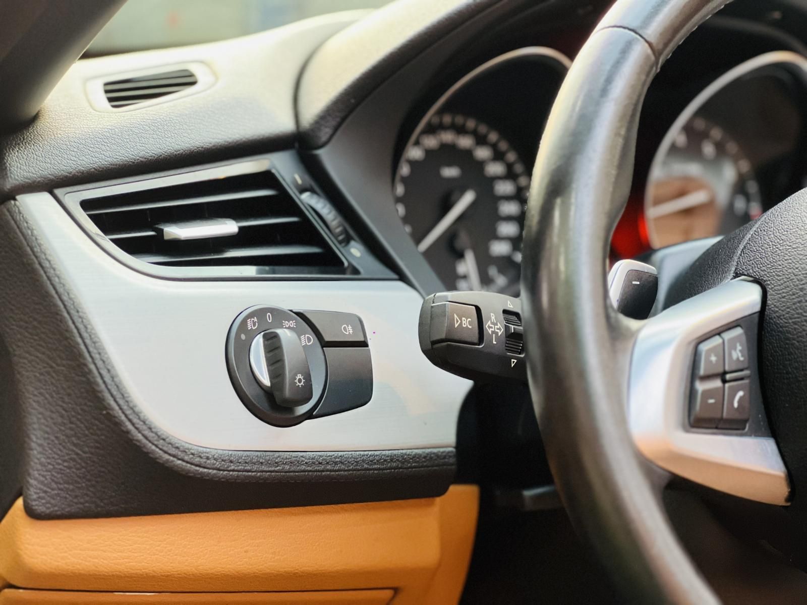 Hình ảnh nội thất xe BMW Z4 sang trọng 11