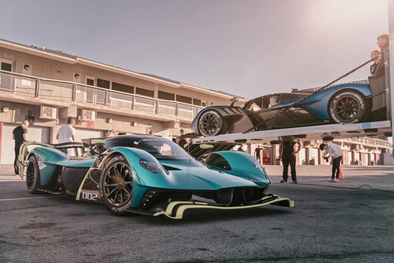 Hình ảnh siêu xe Aston Martin Valkyrie mới nhất 4