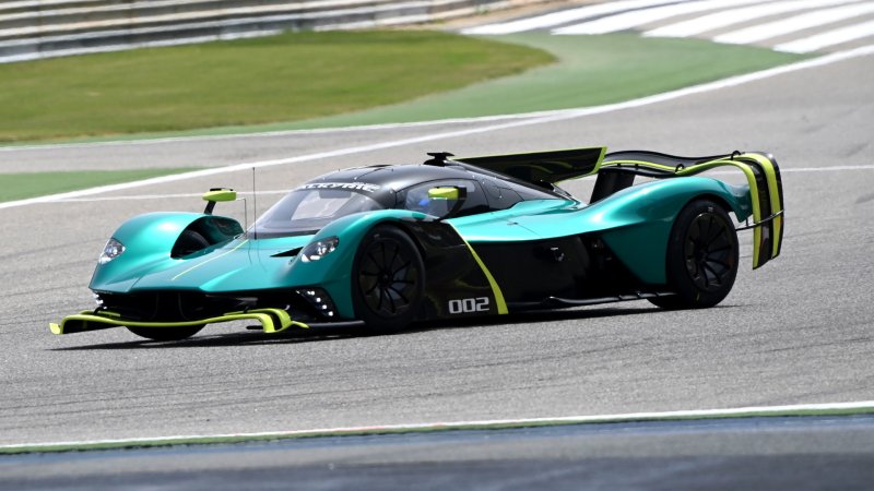 Hình ảnh siêu xe Aston Martin Valkyrie mới nhất 12