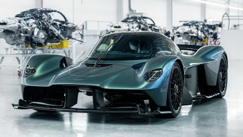 Hình ảnh siêu xe Aston Martin Valkyrie mới nhất 25