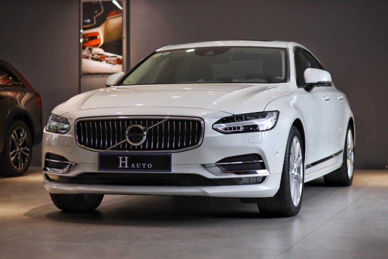 Hình ảnh Volvo S90 cao cấp 18