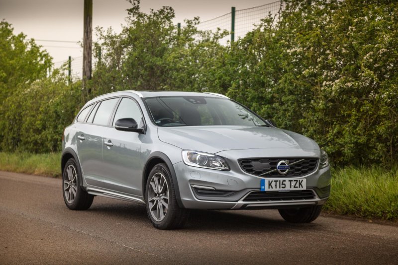 Hình ảnh Volvo V60 đẹp mắt và chất lượng 10