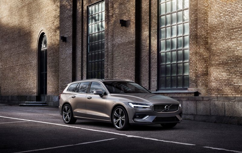 Hình ảnh Volvo V60 đẹp mắt và chất lượng 14