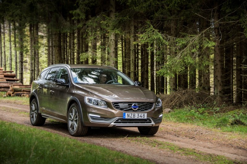 Hình ảnh Volvo V60 đẹp mắt và chất lượng 20