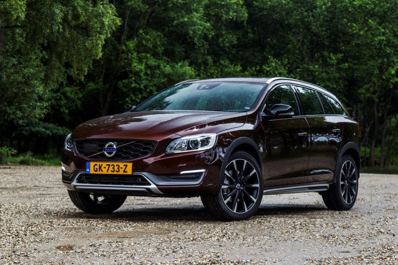 Hình ảnh Volvo V60 đẹp mắt và chất lượng 21