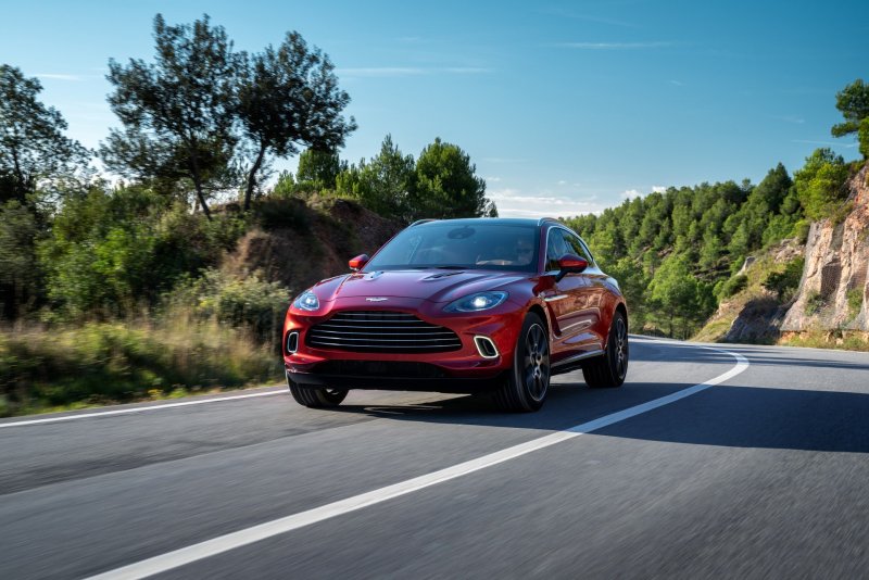 Hình ảnh xe Aston Martin DBX độ phân giải cao 19