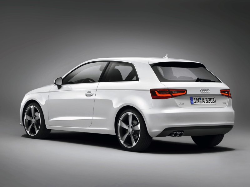 Hình ảnh xe Audi A3 từ mọi góc độ 30