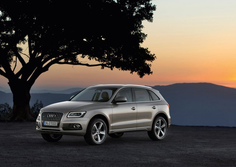 Hình ảnh xe Audi Q5 cho người yêu xe 9