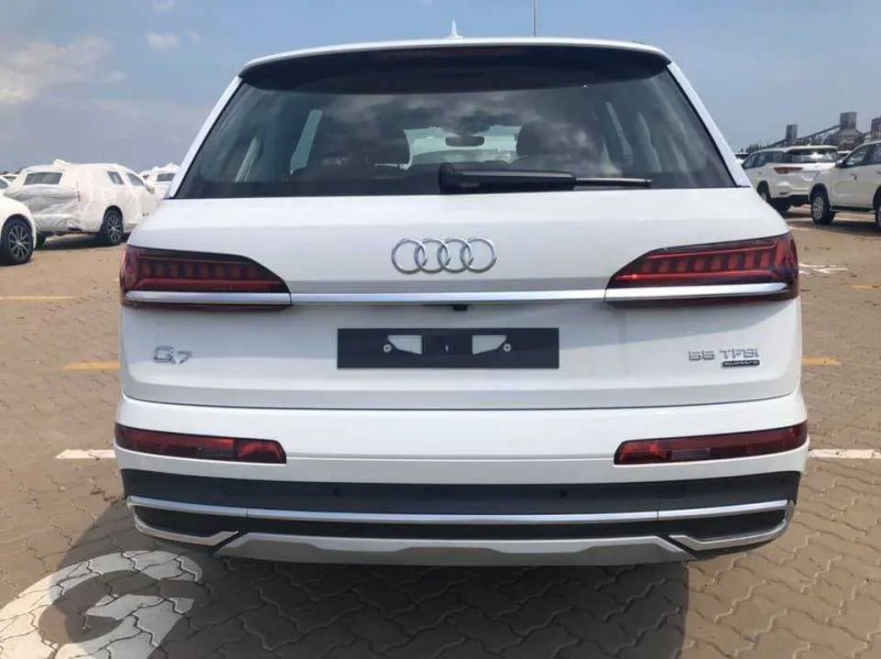 Hình ảnh xe Audi Q7 chất lượng cao 13