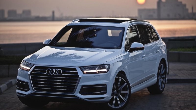 Hình ảnh xe Audi Q7 chất lượng cao 29