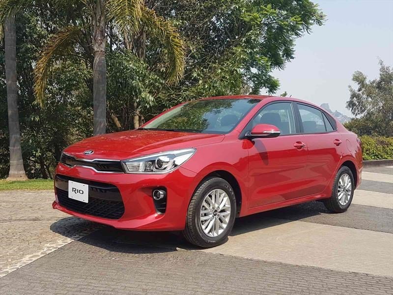 Hình ảnh xe Kia Rio Hatchback với màu sắc đa dạng 32