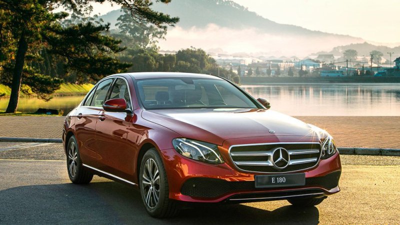 Hình ảnh xe Mercedes E180 chất lượng cao 8