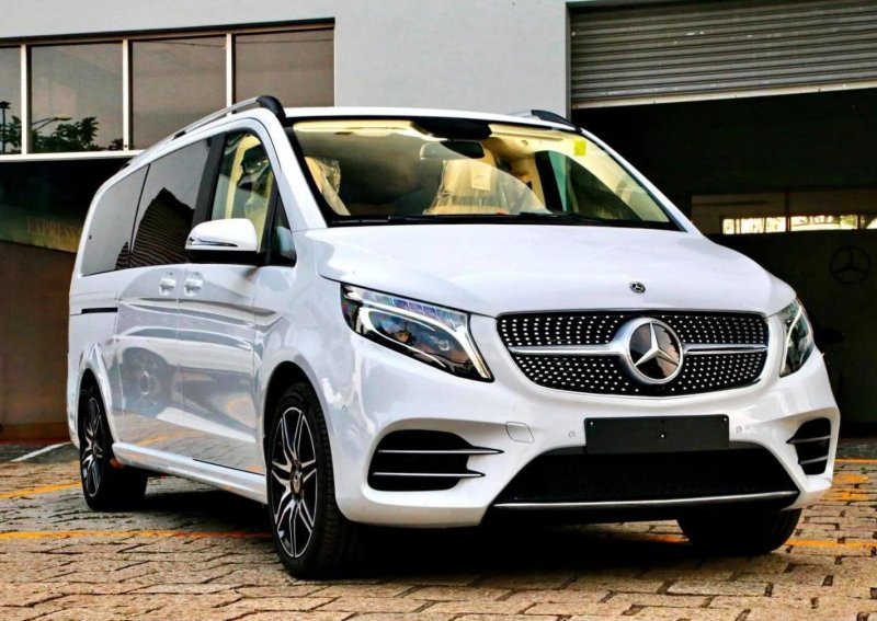 Hình ảnh xe Mercedes V250 sang trọng 10