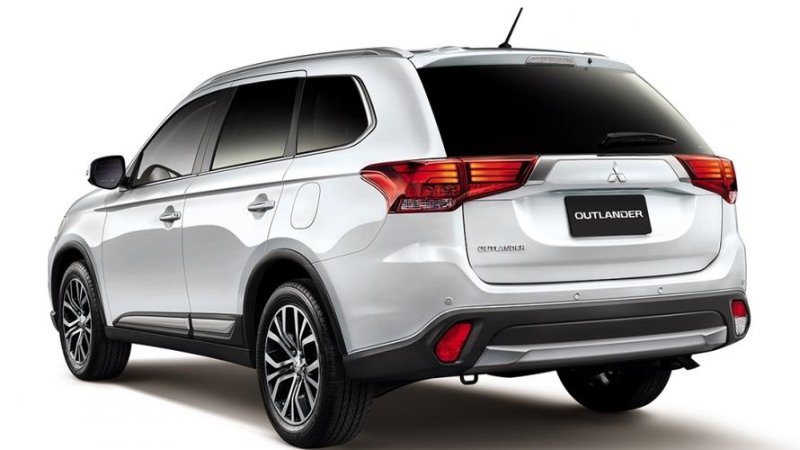 Hình ảnh xe Mitsubishi Outlander đỉnh cao 33