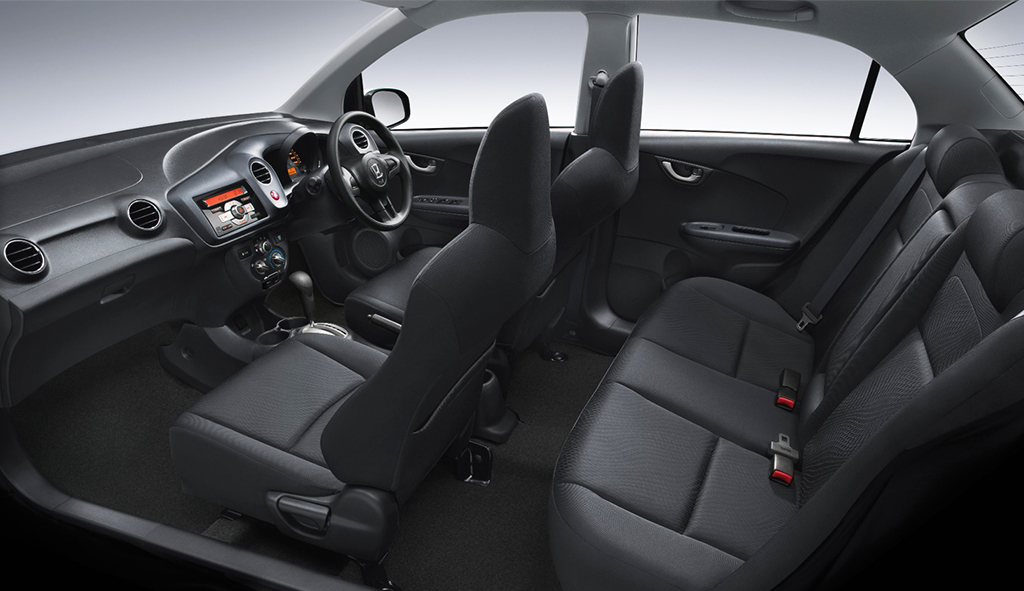 Hình nội thất sang trọng của xe ảnh xe Honda Brio 6