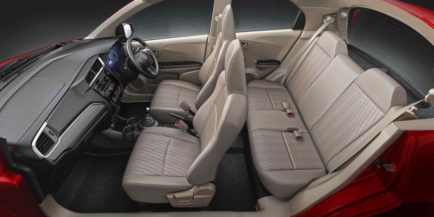 Hình nội thất sang trọng của xe ảnh xe Honda Brio 14