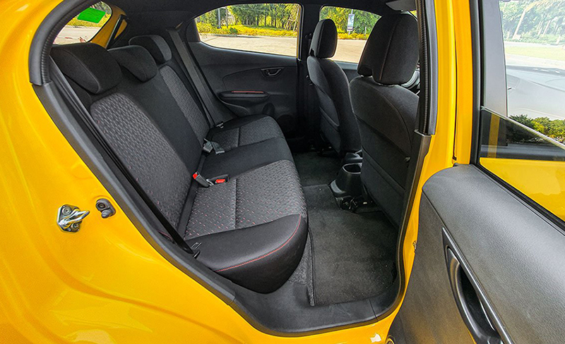 Hình nội thất sang trọng của xe ảnh xe Honda Brio 1